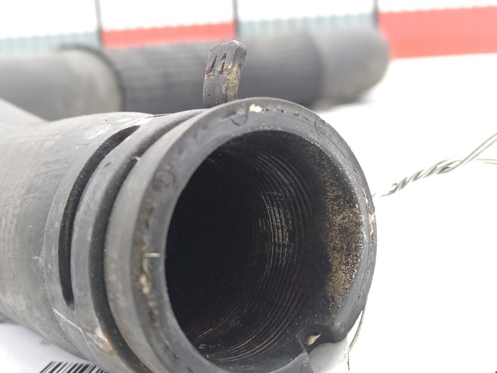 Патрубок RENAULT Laguna 2001-2007