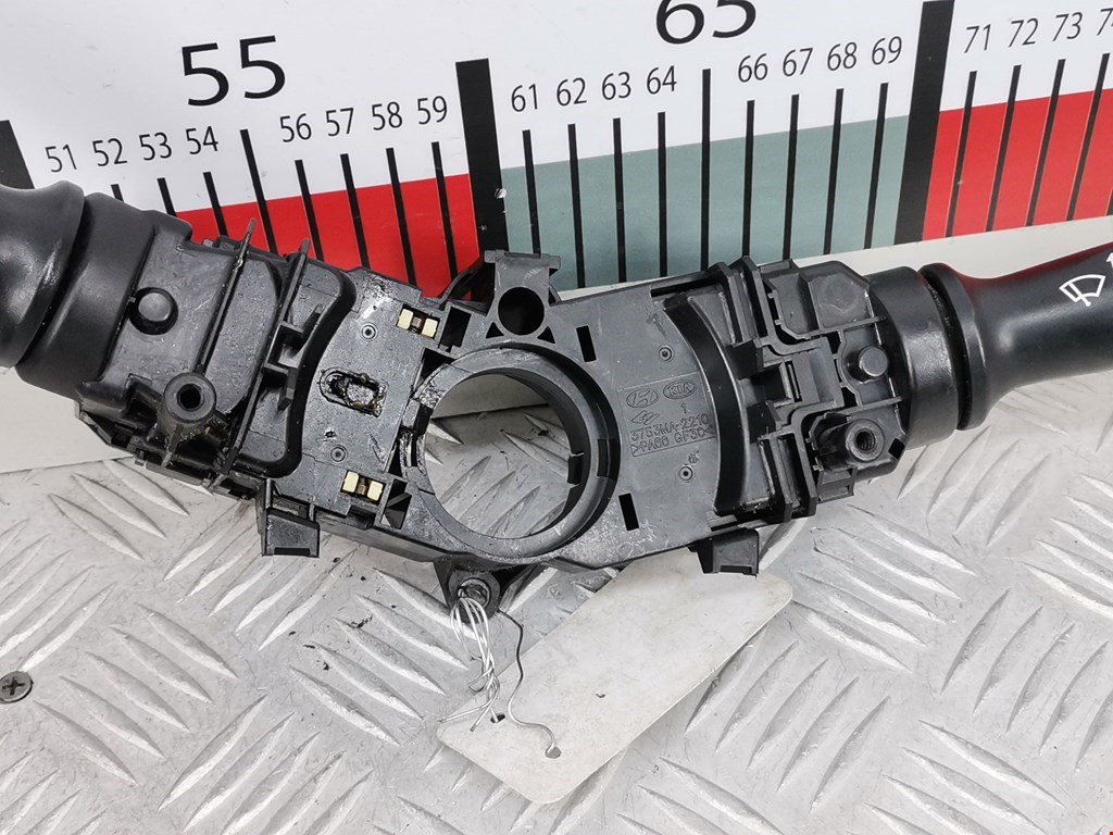 Переключатель стеклоочистителя KIA Venga 2010-2018