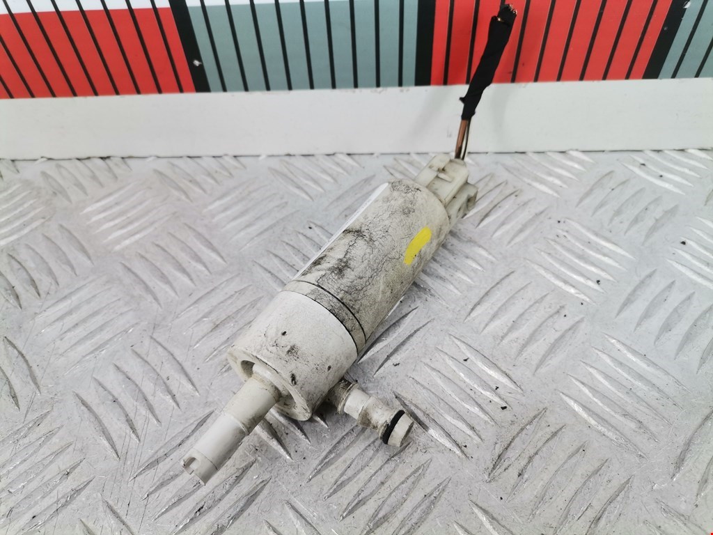 Насос (моторчик) омывателя Mercedes R-Class (W251) (2005-2017)