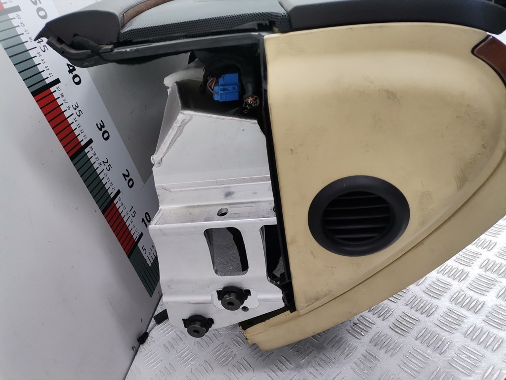 Торпедо VOLKSWAGEN Phaeton 2002-2016