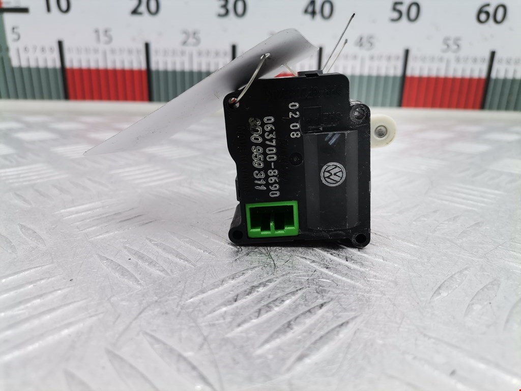 Моторчик заслонки печки VOLKSWAGEN Phaeton 2002-2016