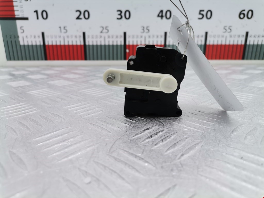 Моторчик заслонки печки VOLKSWAGEN Phaeton 2002-2016