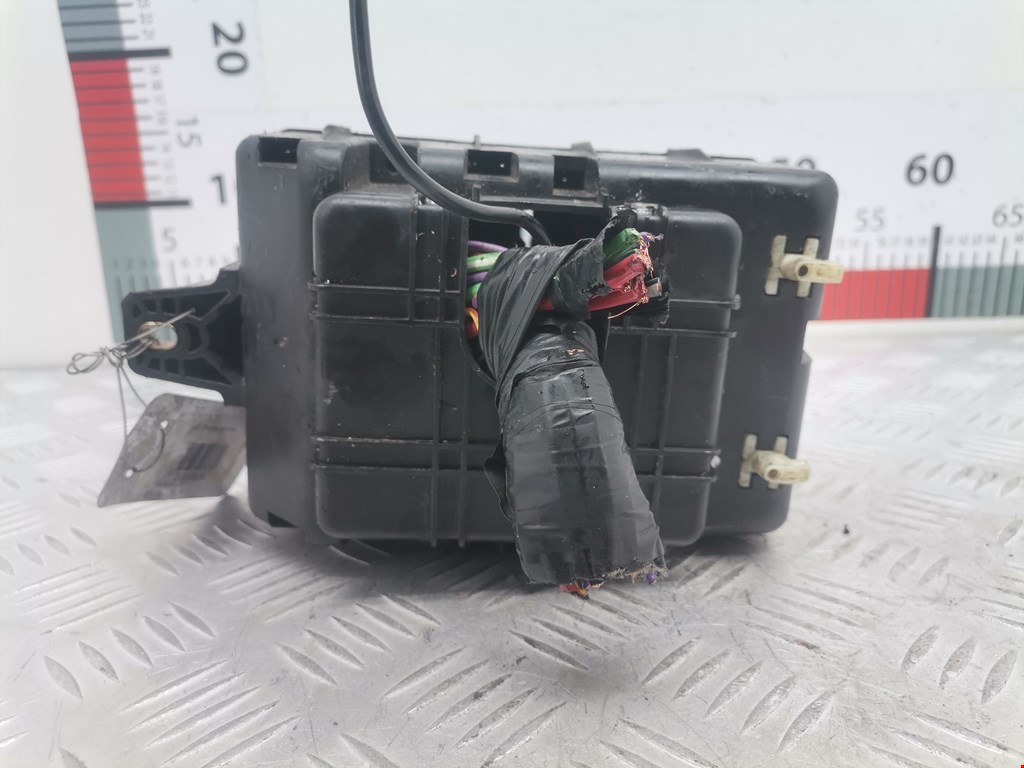 Датчик уровня в бачок омывателя FORD Mondeo II 1996-2000