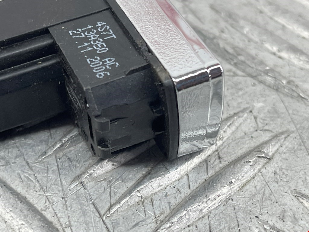 Кнопка аварийной сигнализации (аварийки) FORD Mondeo III 2000-2007