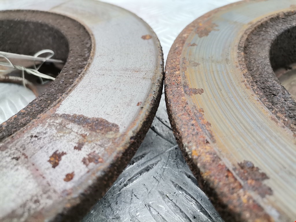 Диск тормозной задний MITSUBISHI Carisma 1995-1999