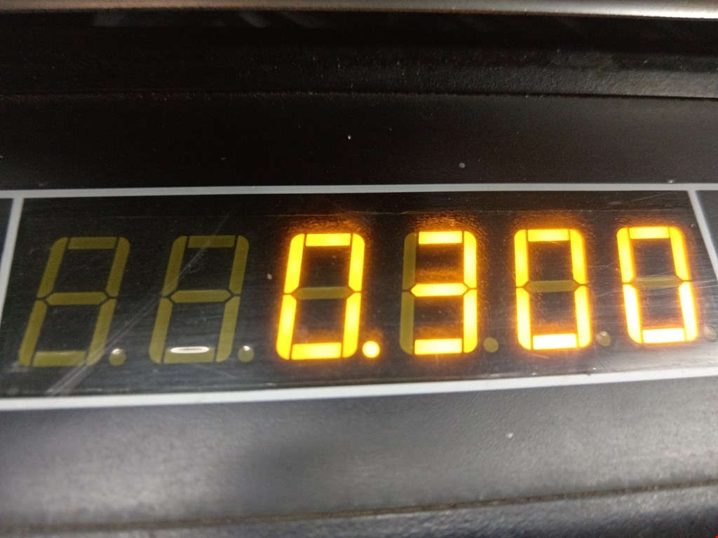 Замок багажника (крышки двери) MITSUBISHI Carisma 1995-1999