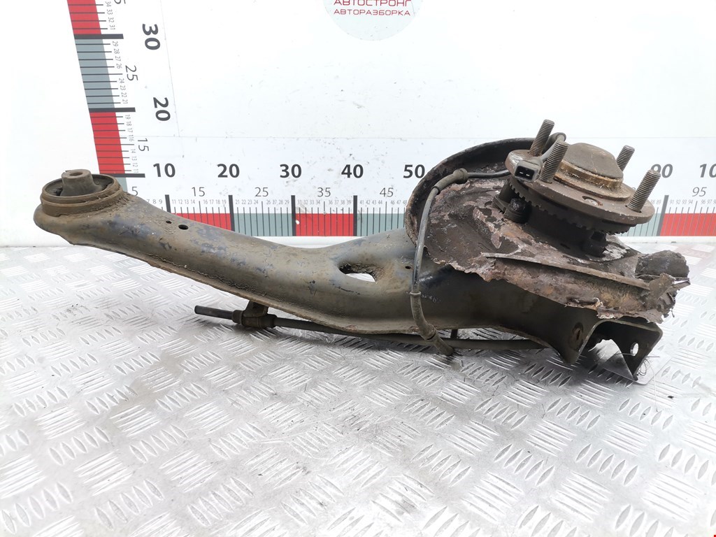 Ступица задняя левая MITSUBISHI Carisma 1995-1999