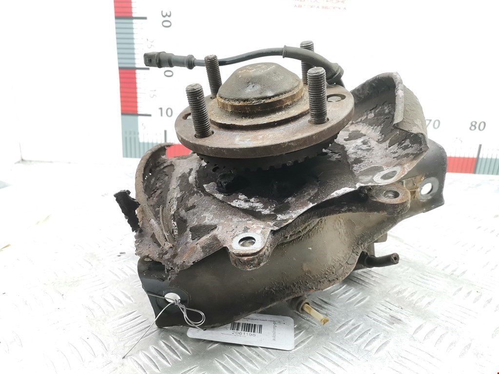 Ступица задняя левая MITSUBISHI Carisma 1995-1999