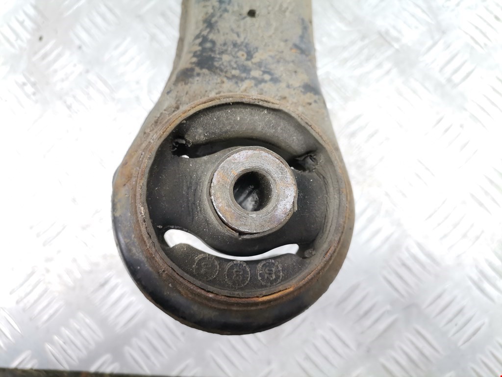 Ступица задняя левая MITSUBISHI Carisma 1995-1999