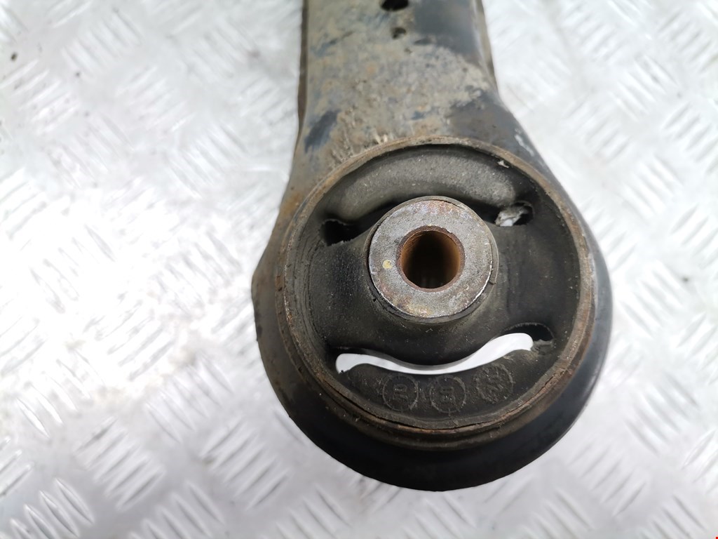 Ступица задняя правая MITSUBISHI Carisma 1995-1999