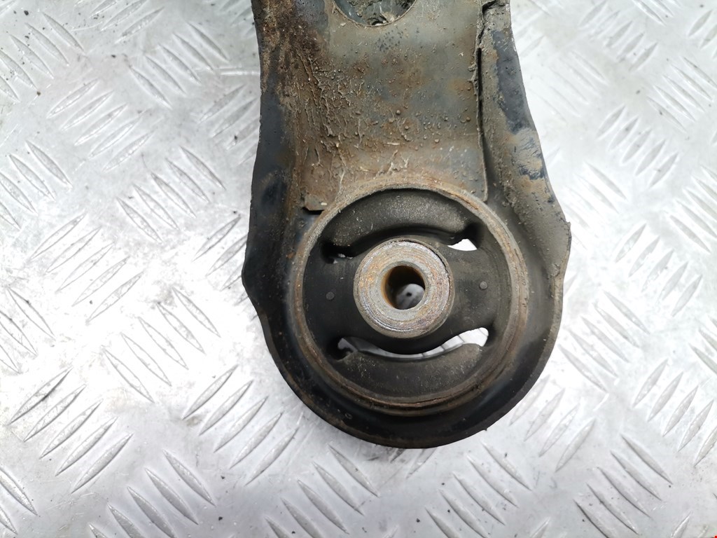 Ступица задняя правая MITSUBISHI Carisma 1995-1999