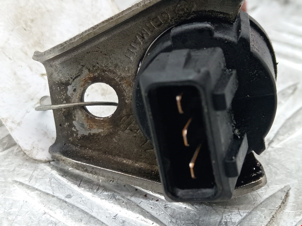 Датчик скорости VOLKSWAGEN Golf III 1991-1997