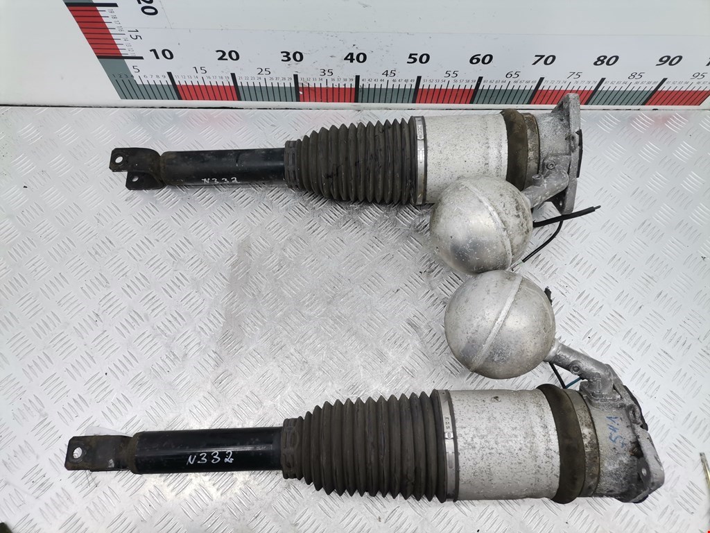 Амортизатор задний левый VOLKSWAGEN Phaeton 2002-2016