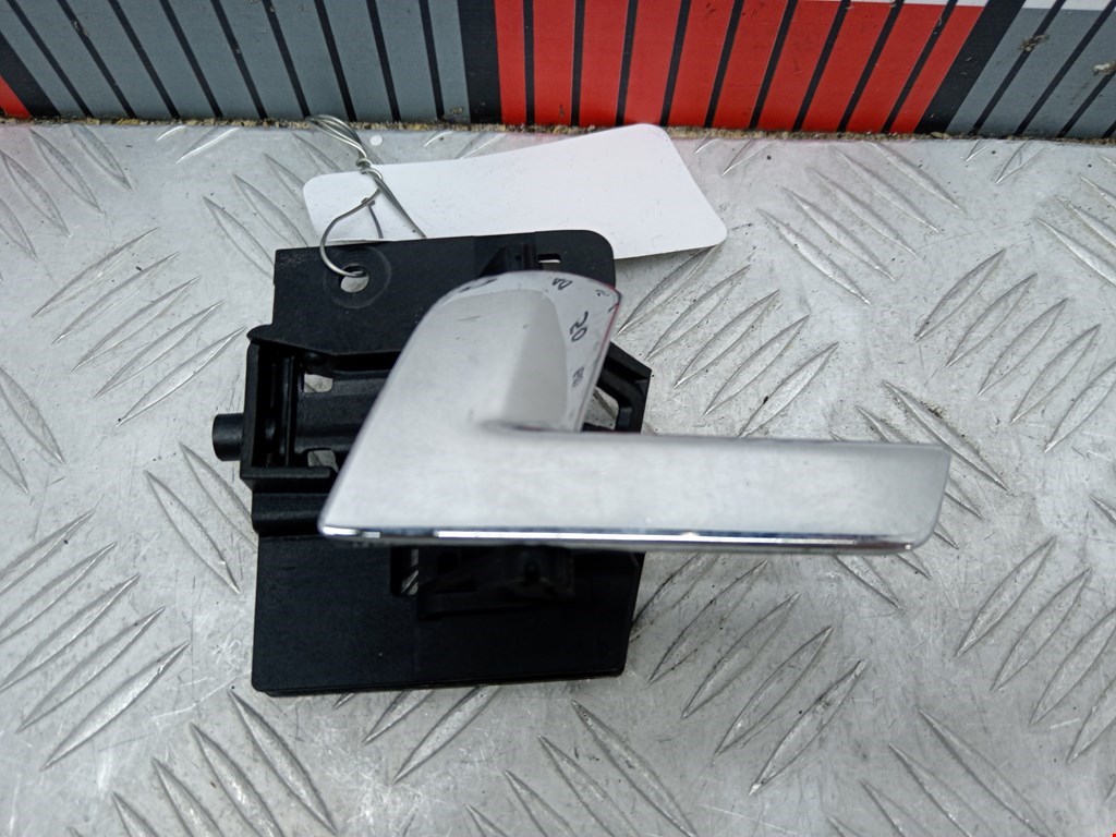 Ручка дверная передняя внутренняя левая VOLKSWAGEN Phaeton 2002-2016