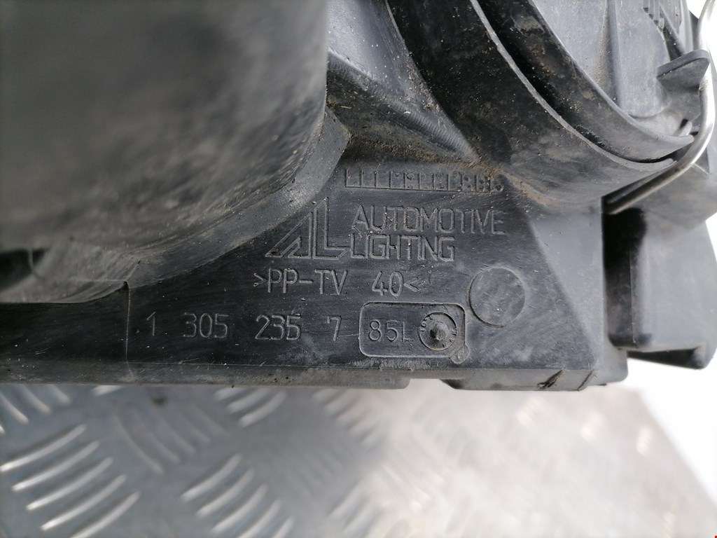 Фара правая AUDI A3 8P 2003-2013