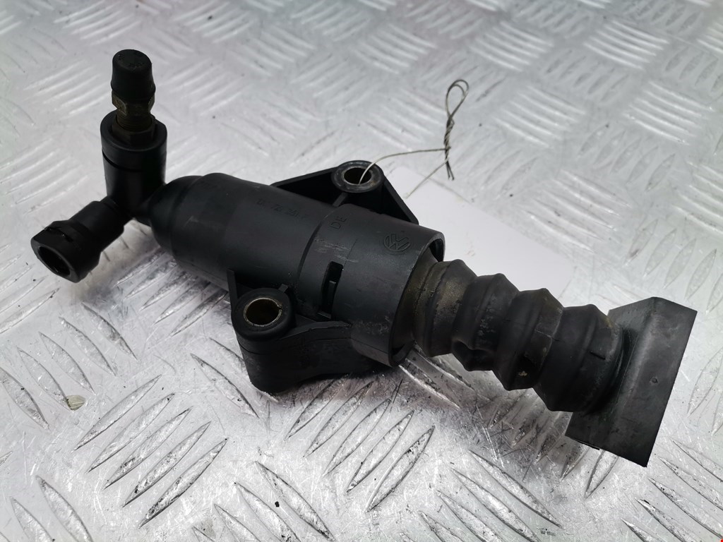 Цилиндр сцепления рабочий VOLKSWAGEN Golf IV 1997-2003