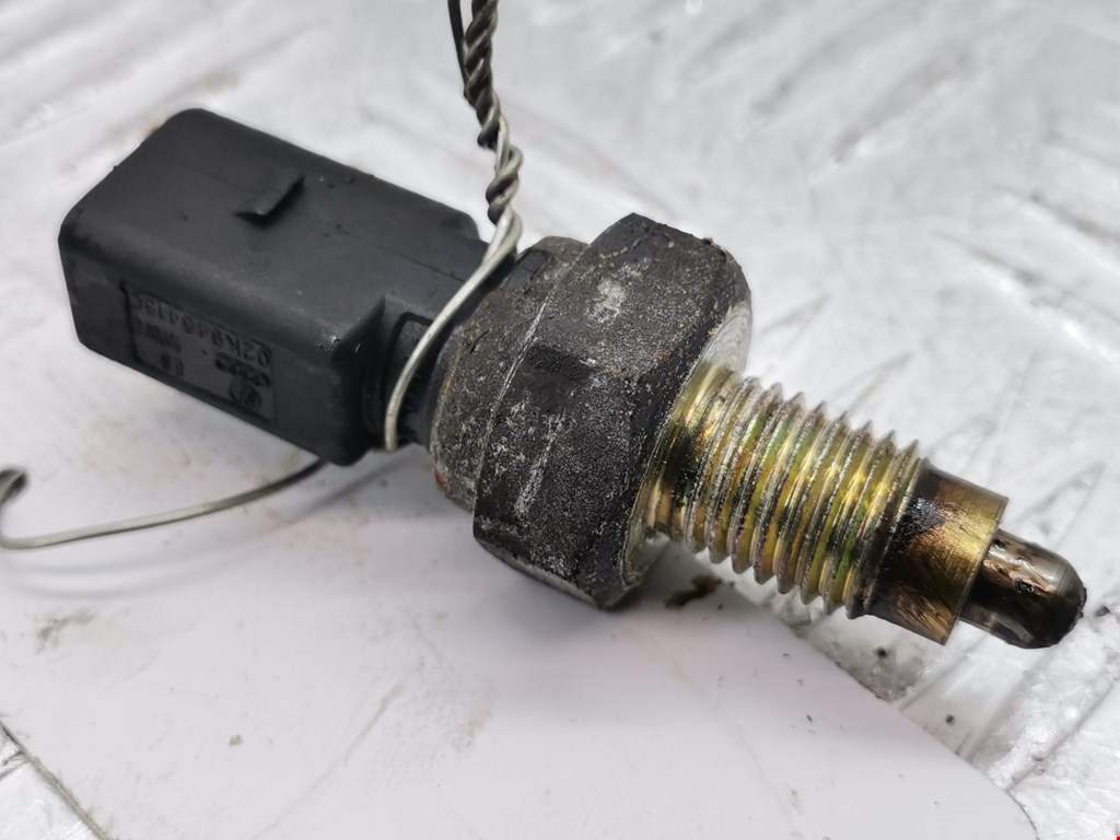 Датчик включения заднего хода VOLKSWAGEN Golf IV 1997-2003