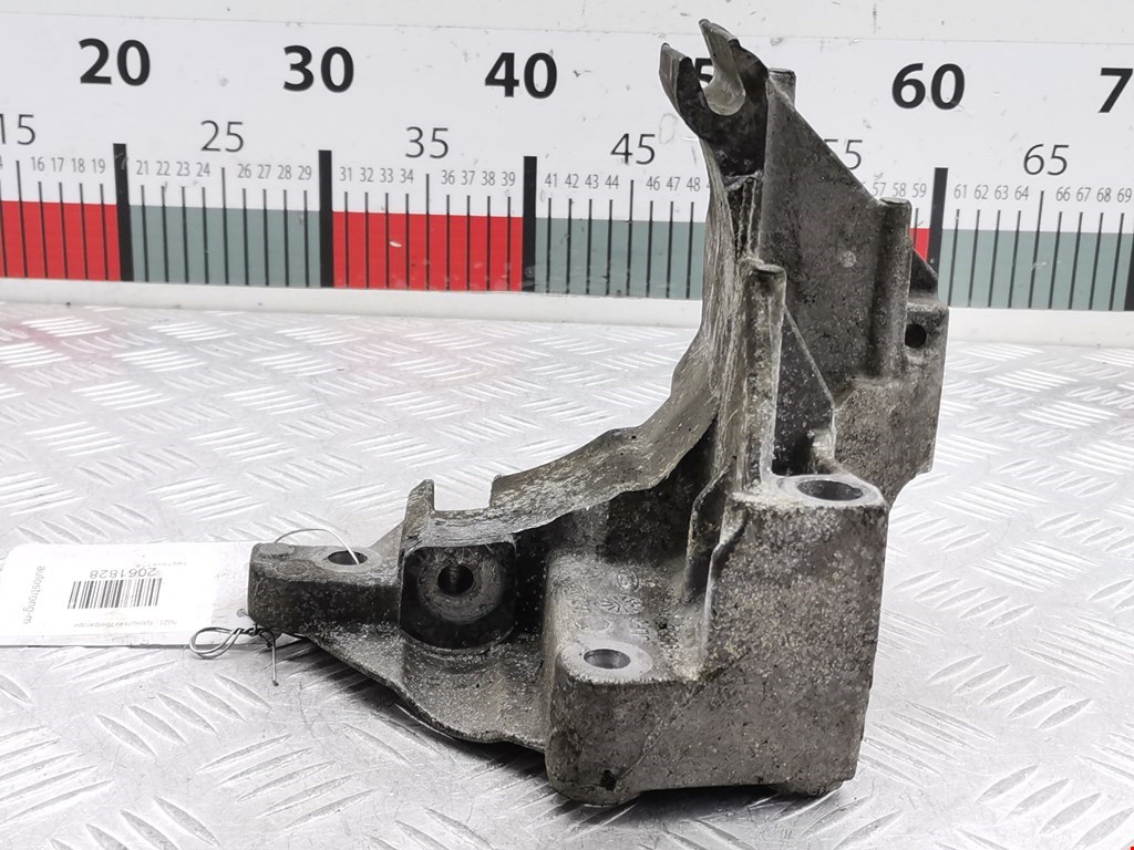 Кронштейн генератора Ford Focus 1 (1998-2005)