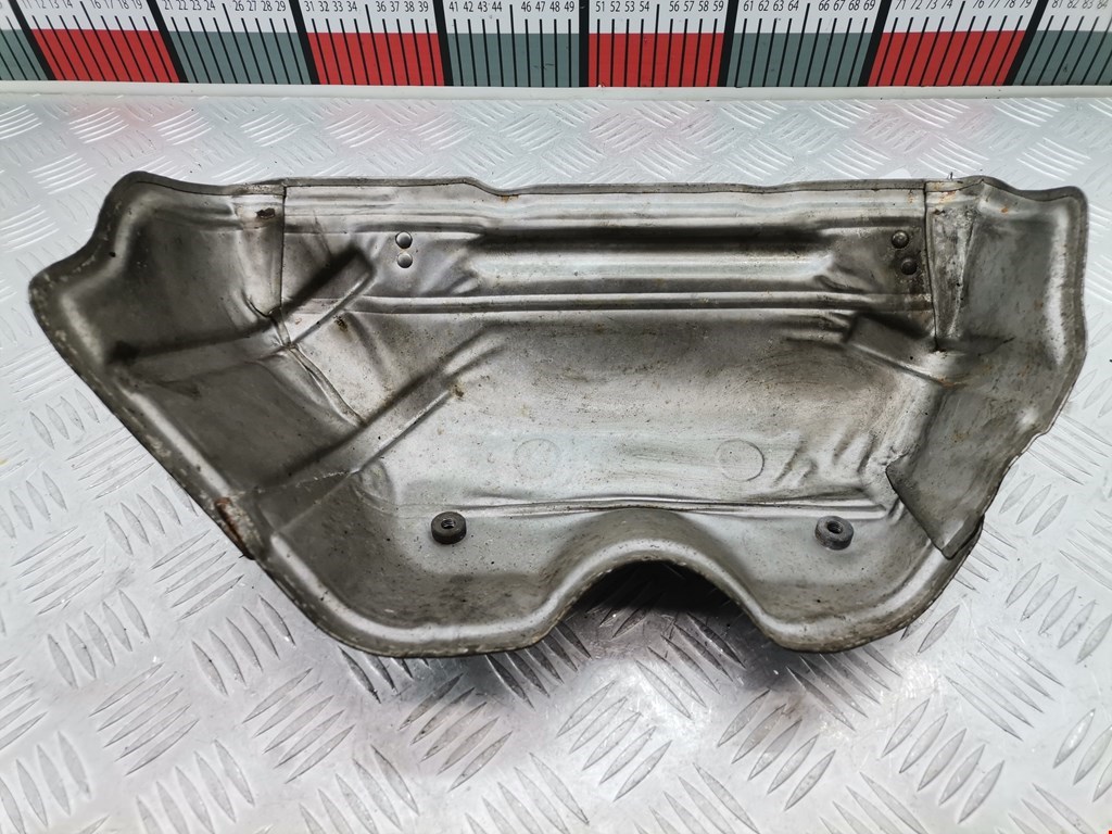 Экран тепловой VOLKSWAGEN Touareg 2002-2010