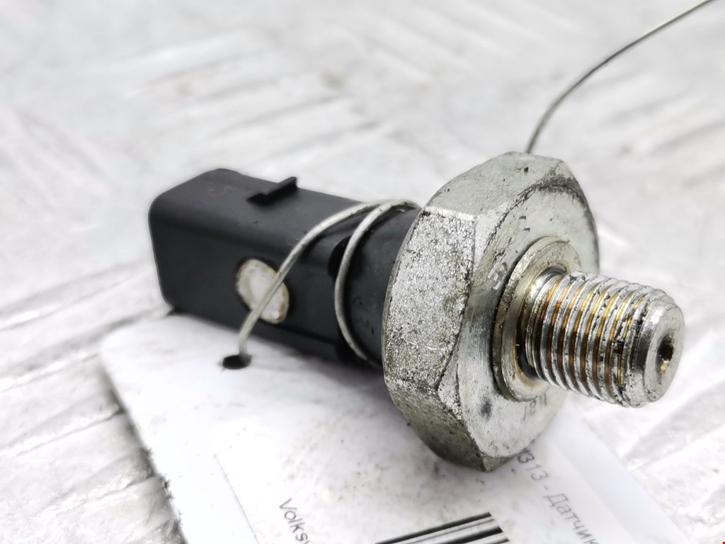 Датчик давления масла VOLKSWAGEN Golf IV 1997-2003