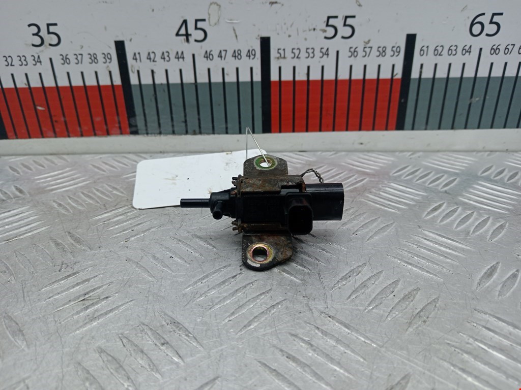 Клапан воздушного фильтра Ford Mondeo 3 (2000-2007)