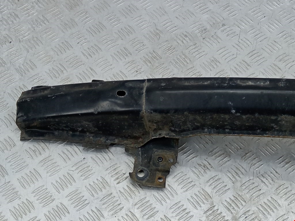 Усилитель переднего бампера (передний) VOLKSWAGEN Golf IV 1997-2003