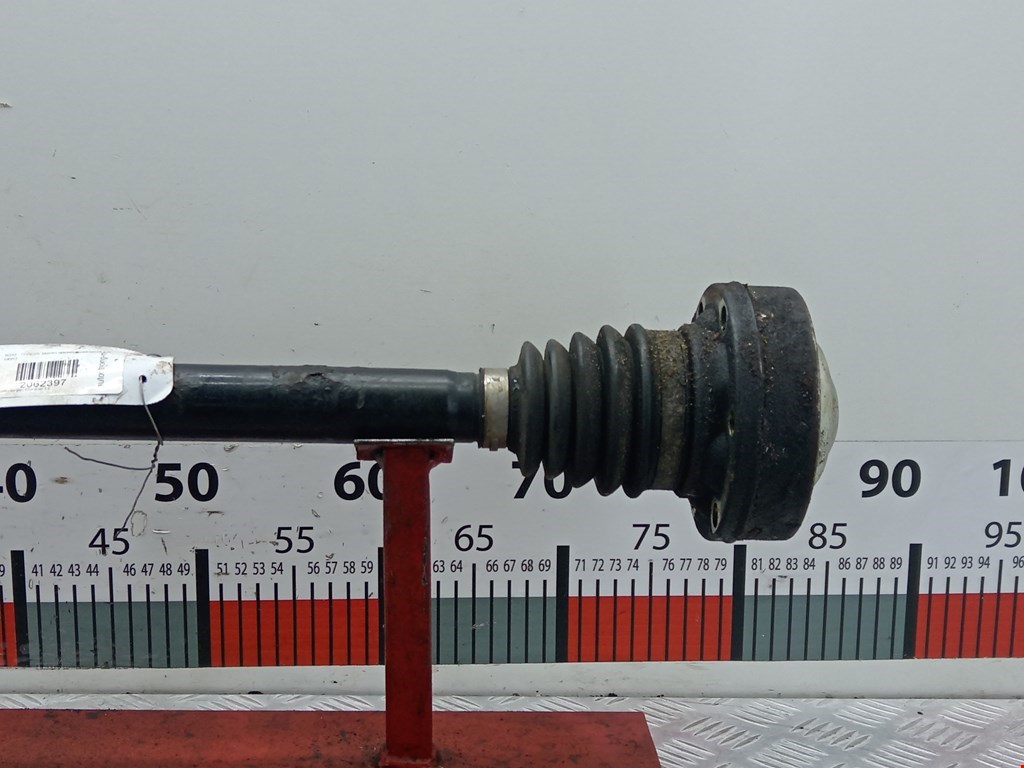 Полуось (привод, приводной вал) задняя правая VOLKSWAGEN Phaeton 2002-2016