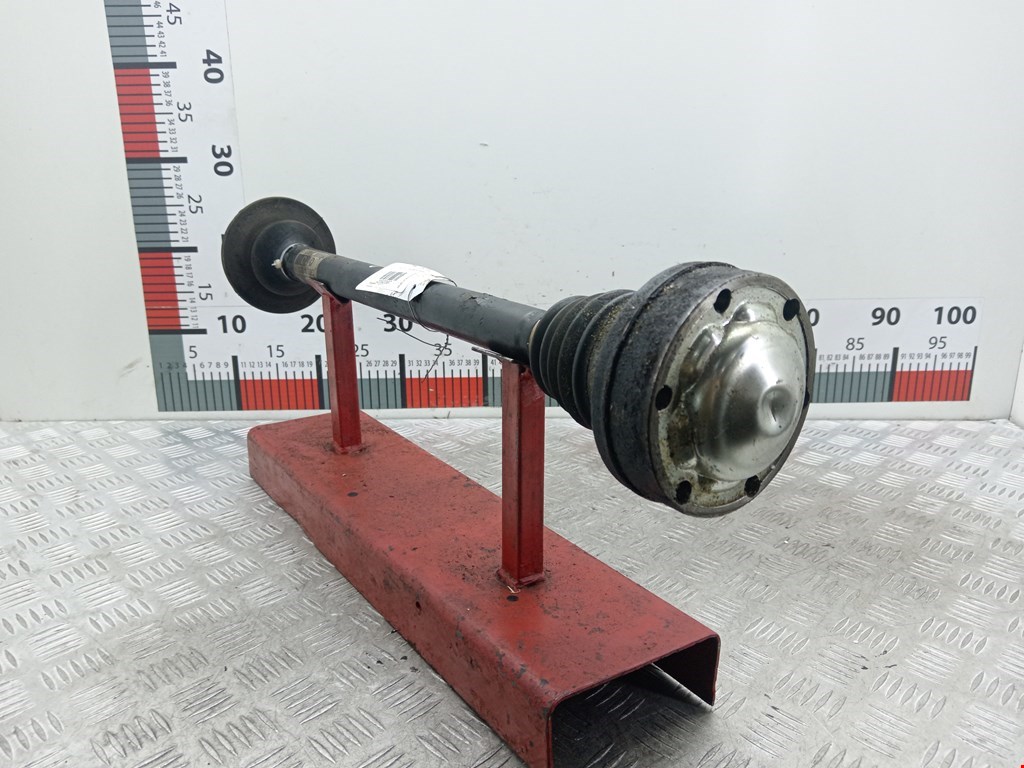 Полуось (привод, приводной вал) задняя правая VOLKSWAGEN Phaeton 2002-2016