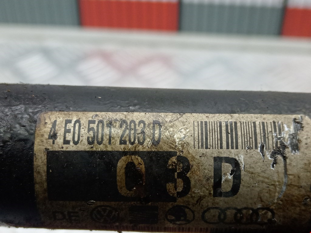 Полуось (привод, приводной вал) задняя правая VOLKSWAGEN Phaeton 2002-2016