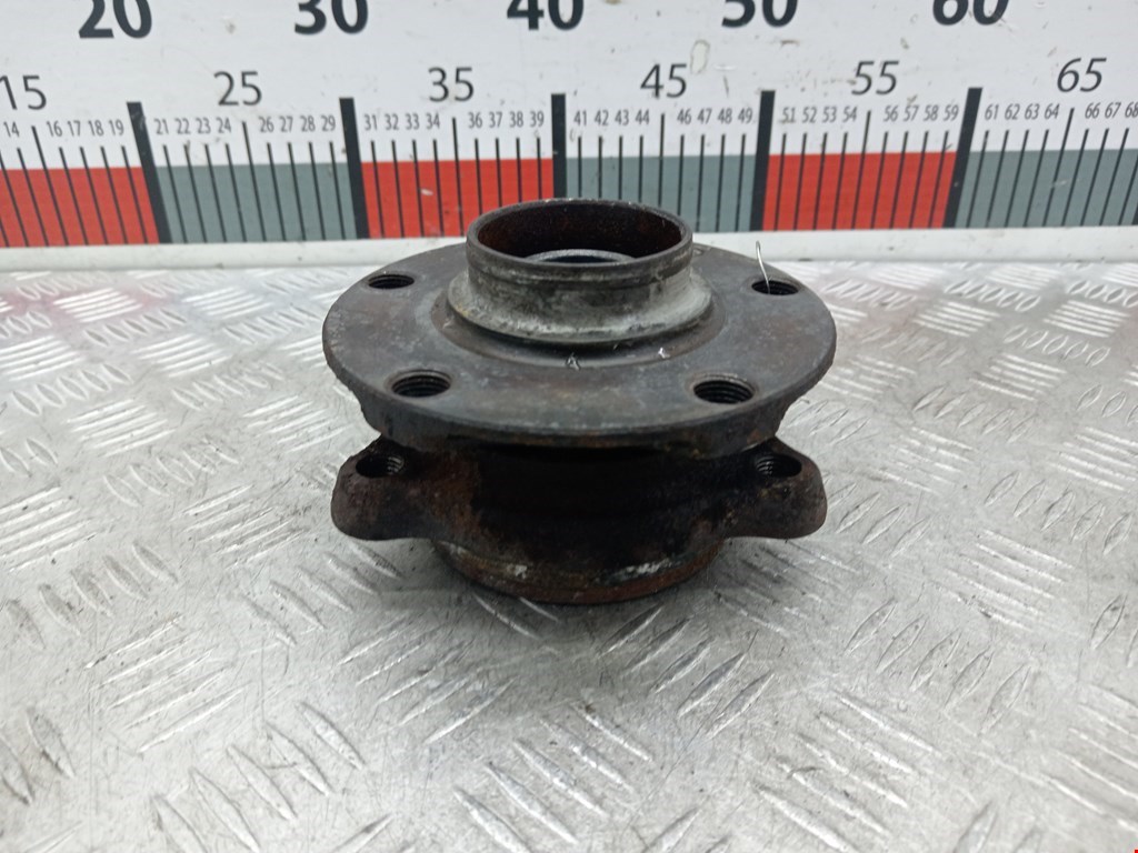 Ступица передняя левая/правая VOLKSWAGEN Phaeton 2002-2016