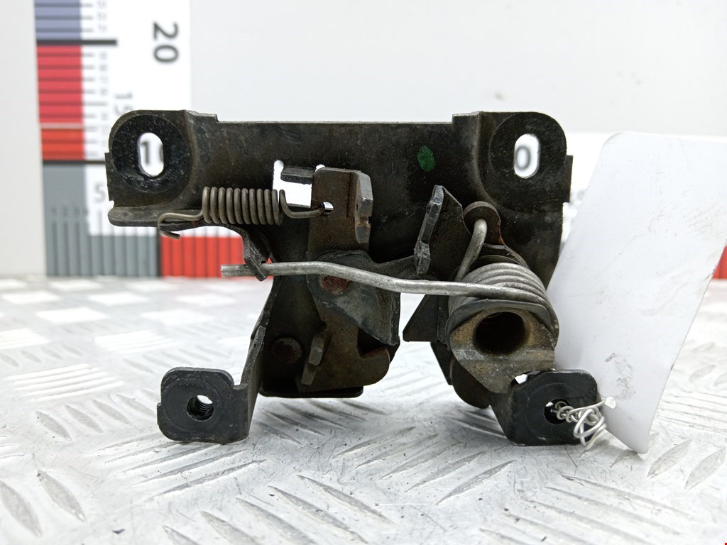Замок капота AUDI A4 B5 1995-2001