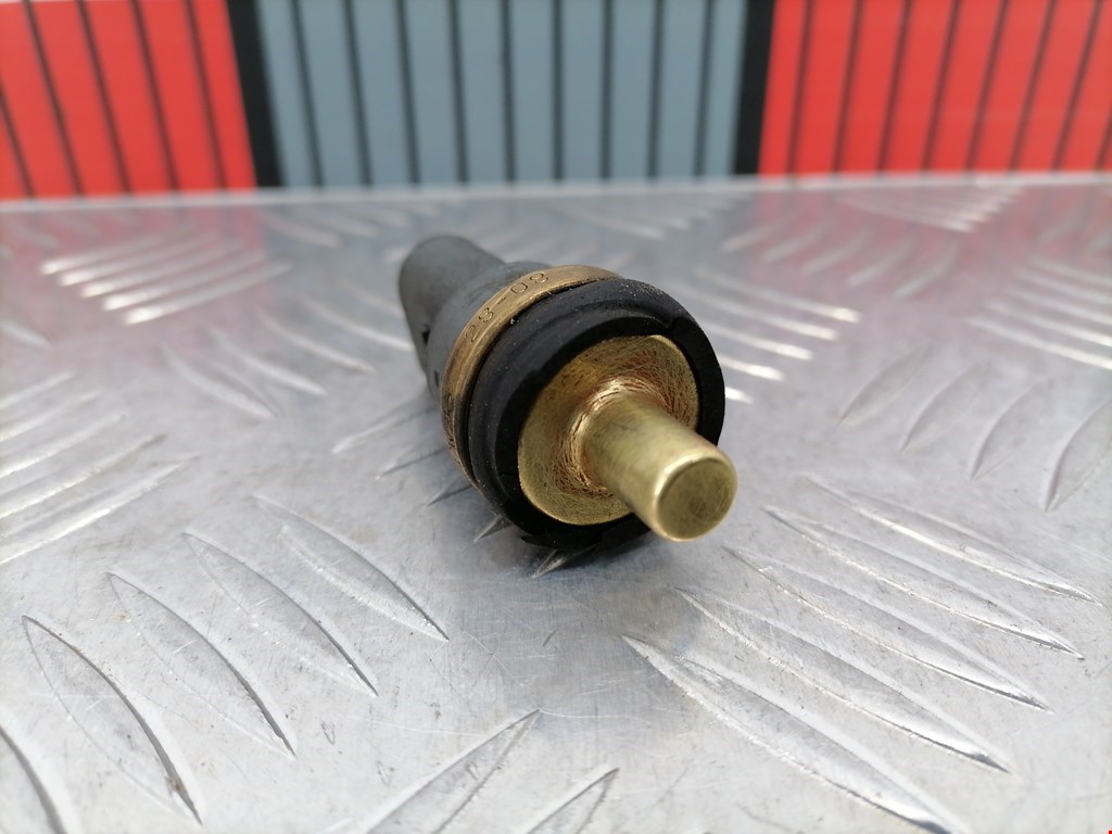 Датчик температуры (охлаждающей жидкости) VOLKSWAGEN Crafter 2006-2016