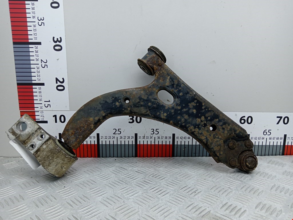 Рычаг передний левый FORD Fiesta 2001-2008