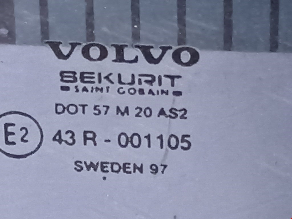 Стекло двери заднее правое VOLVO S70 1997-2000