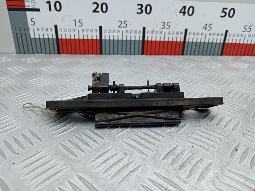 Ручка двери багажника наружная KIA Carnival I 1999-2005