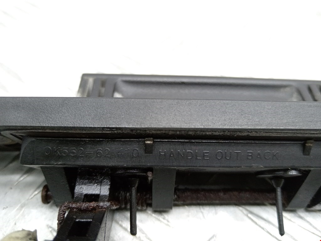 Ручка двери багажника наружная KIA Carnival I 1999-2005