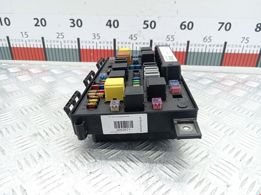 Датчик уровня в бачок омывателя OPEL Astra H/Family 2004-2015