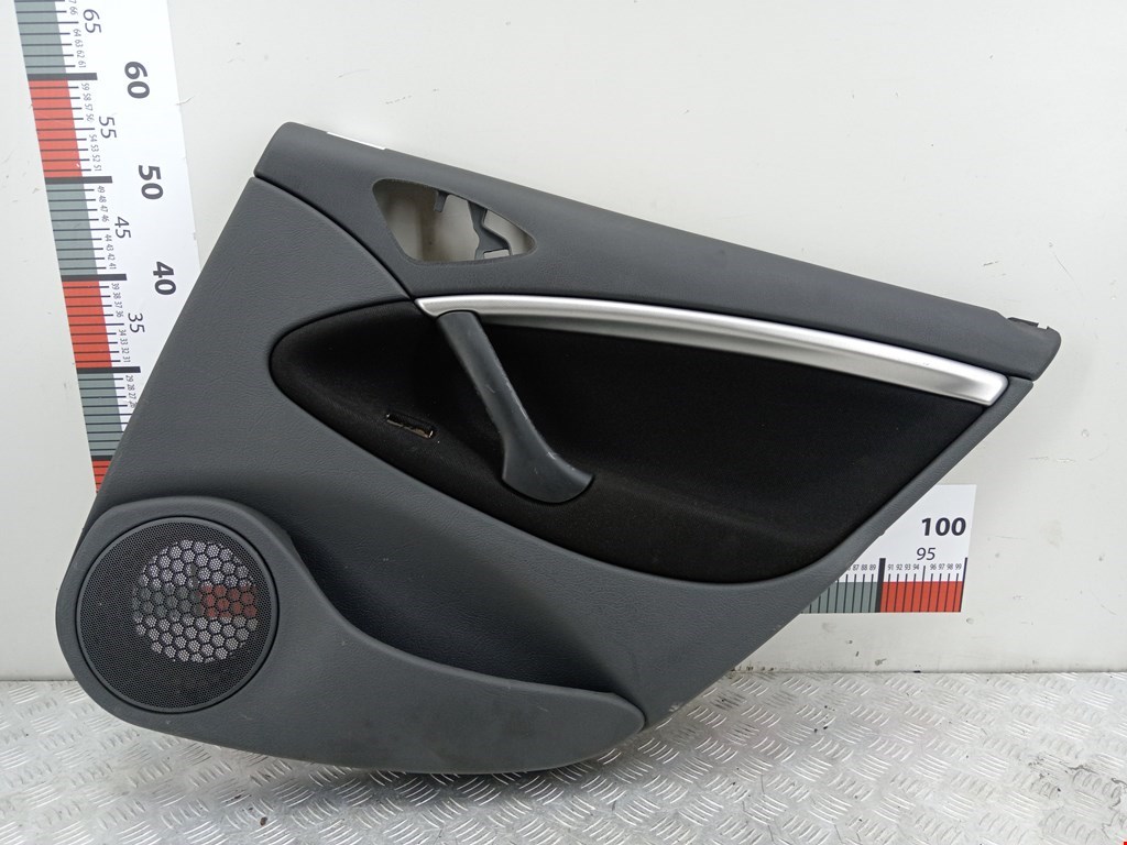 Обшивка двери задняя правая CITROEN C5 I 2001-2008