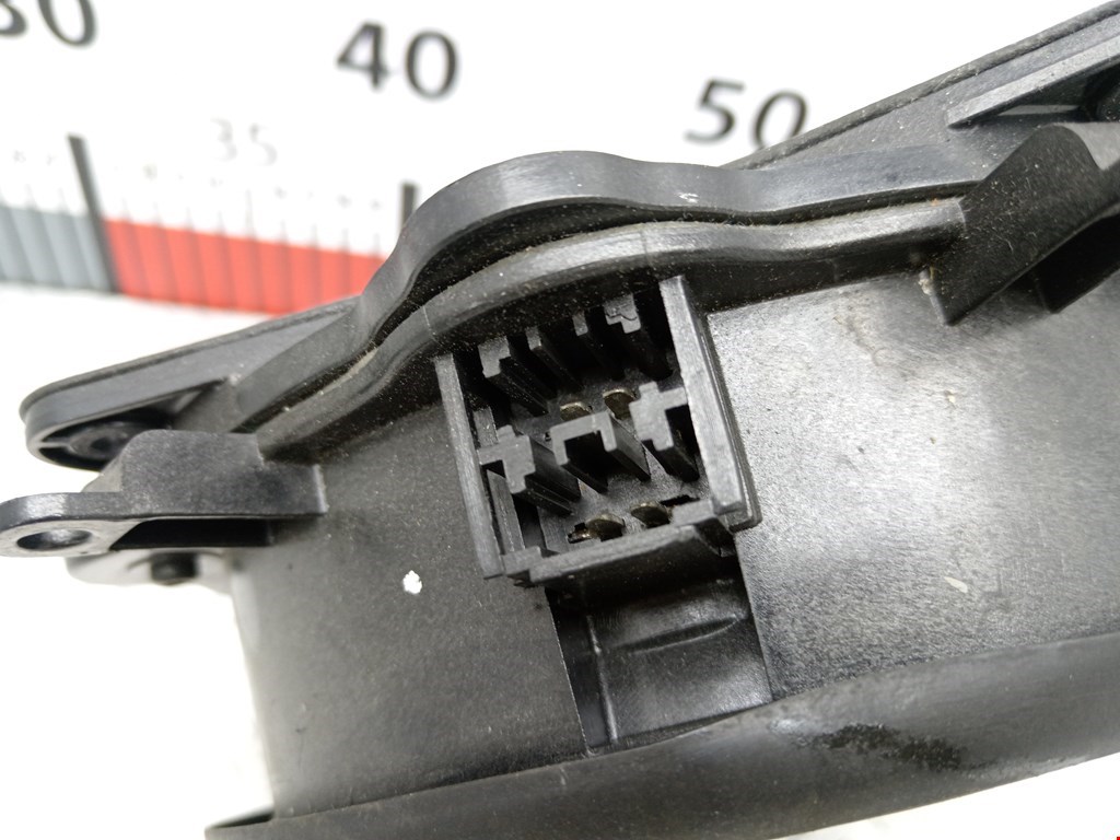 Динамик AUDI A8 D3 2003-2010