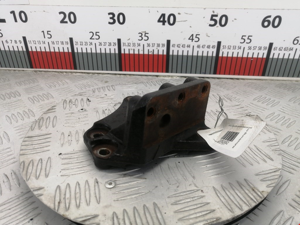 Кронштейн (крепление лапа) двигателя Chrysler Sebring 3 (JS) (2006-2010)