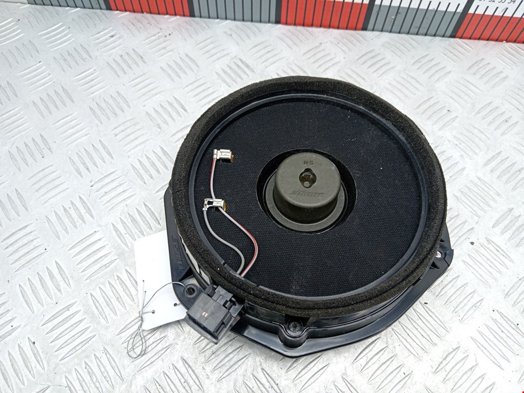 Динамик AUDI A8 D3 2003-2010