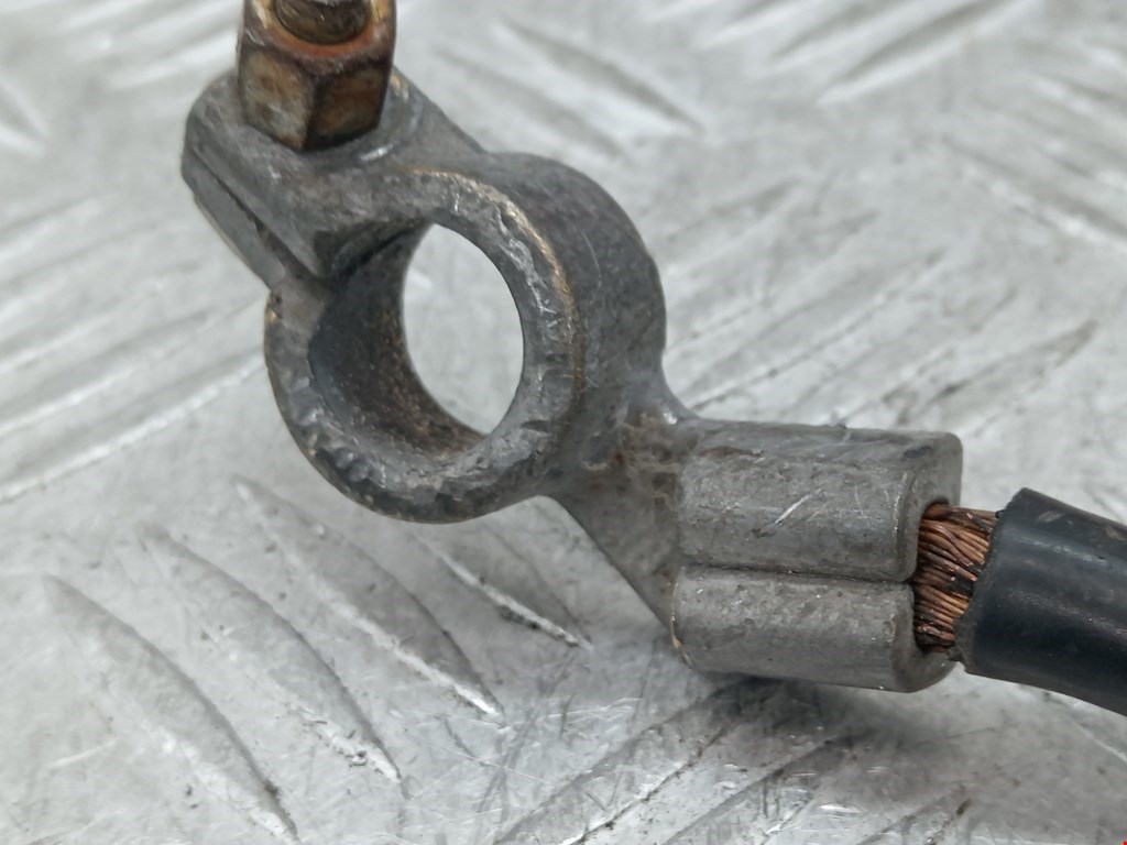 Клемма аккумулятора (минус) - MERCEDES-BENZ Vito W638 1996-2003