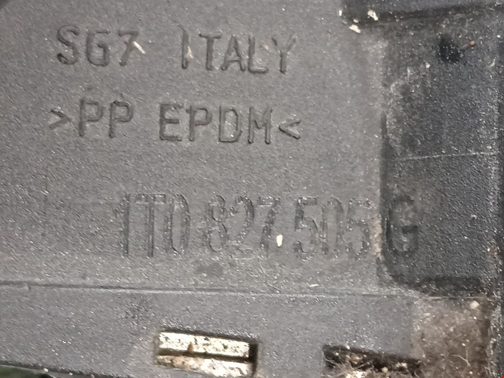 Замок багажника (крышки двери) VOLKSWAGEN Touran 2003-2010