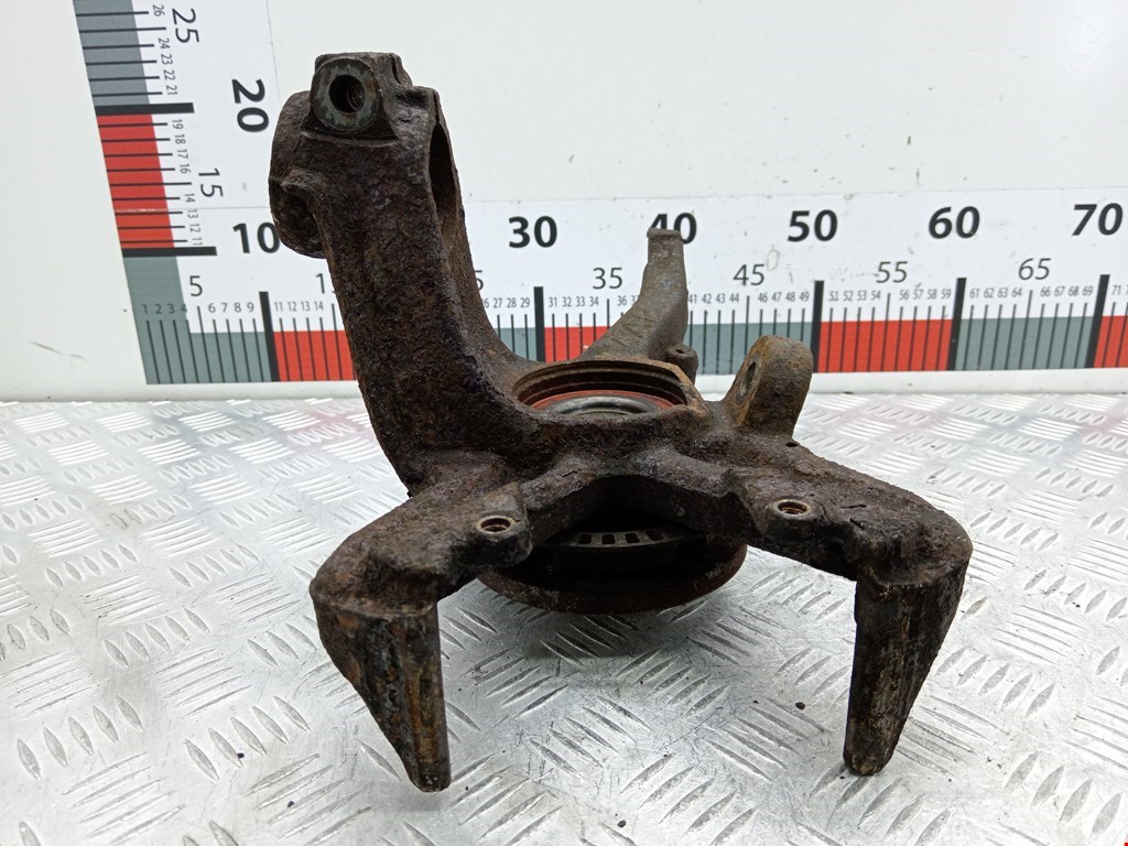 Ступица передняя правая VOLKSWAGEN Golf IV 1997-2003