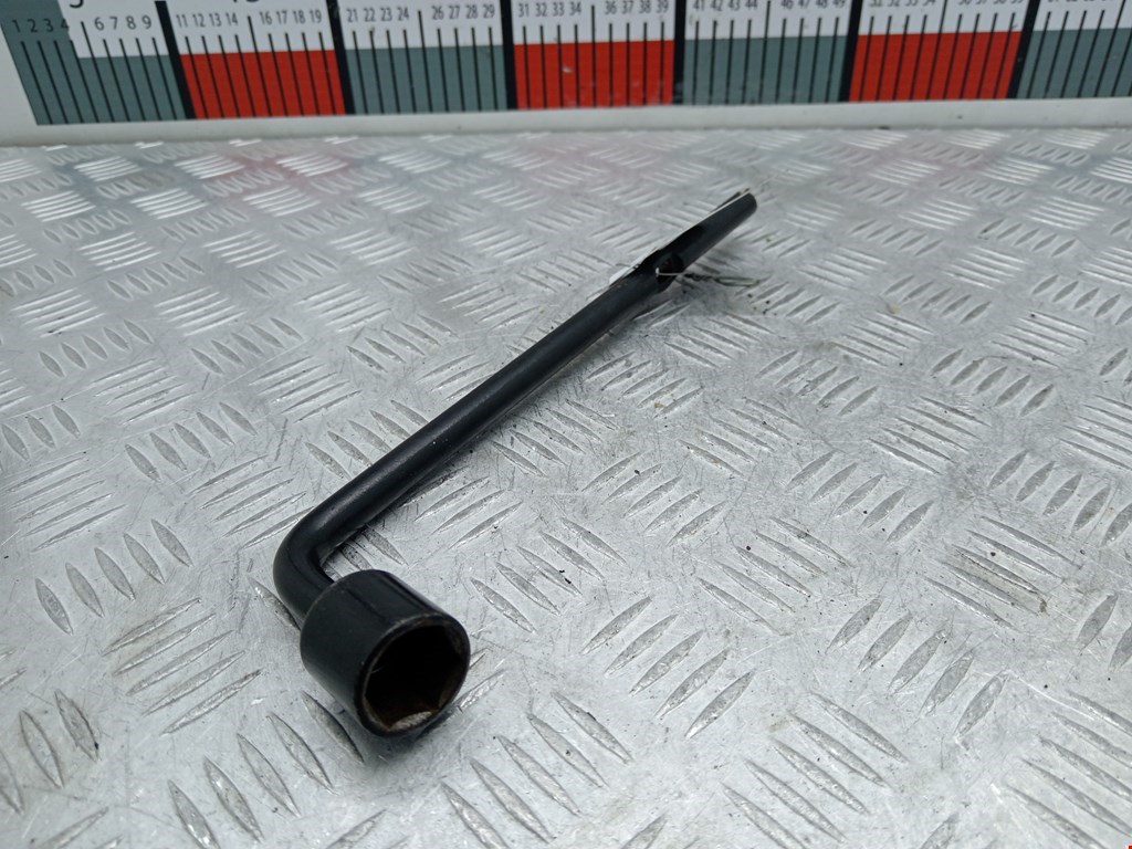 Ключ балонный NISSAN Almera Tino 2000-2006