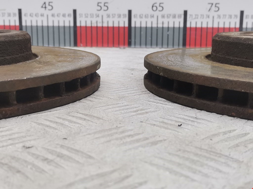 Диск тормозной передний MERCEDES-BENZ CLC-Class CL203 2008-2011