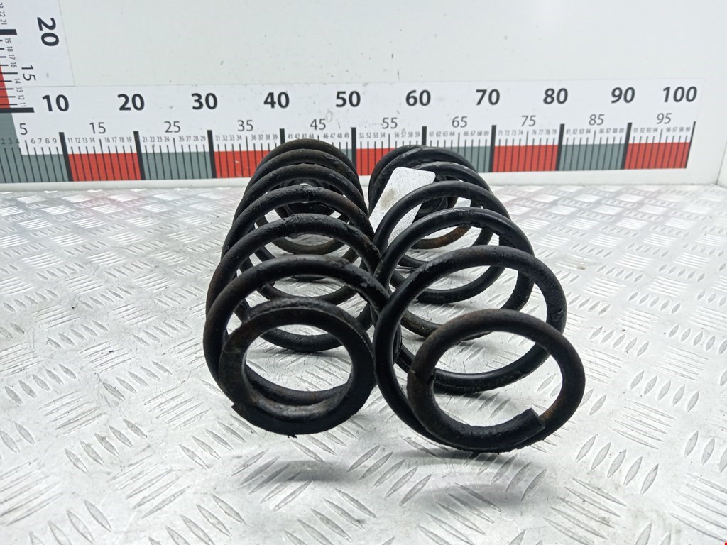 Пружина задняя левая/правая VOLKSWAGEN Golf IV 1997-2003