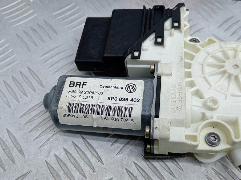 Стеклоподъемник задний правый SEAT Toledo 2004-2009