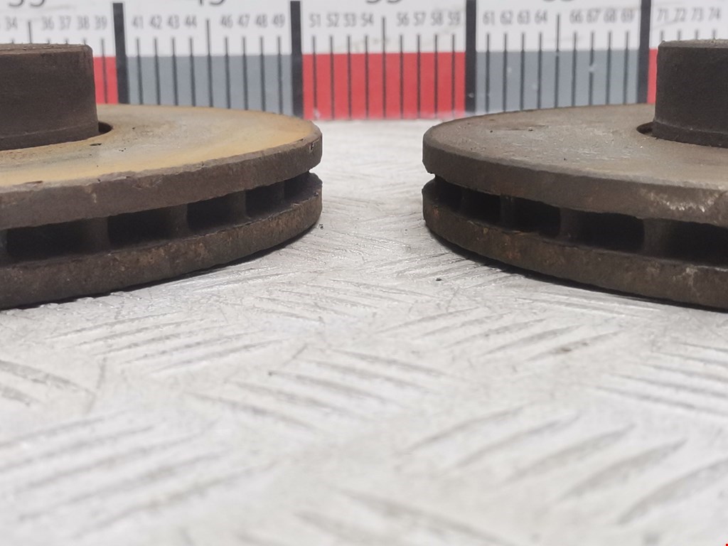 Диск тормозной передний AUDI A3 8P 2003-2013