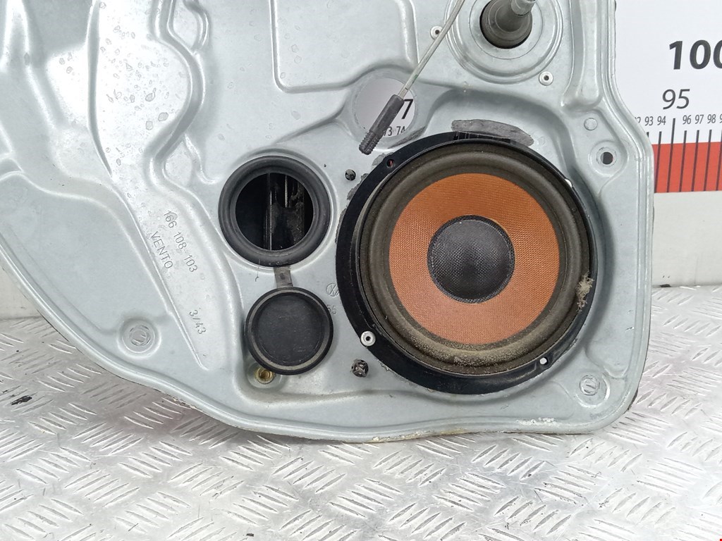 Стеклоподъемник задний левый VOLKSWAGEN Bora 1998-2005